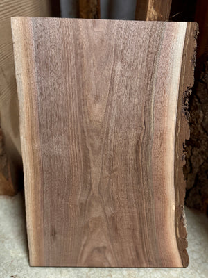 Walnut Live Edge 18"