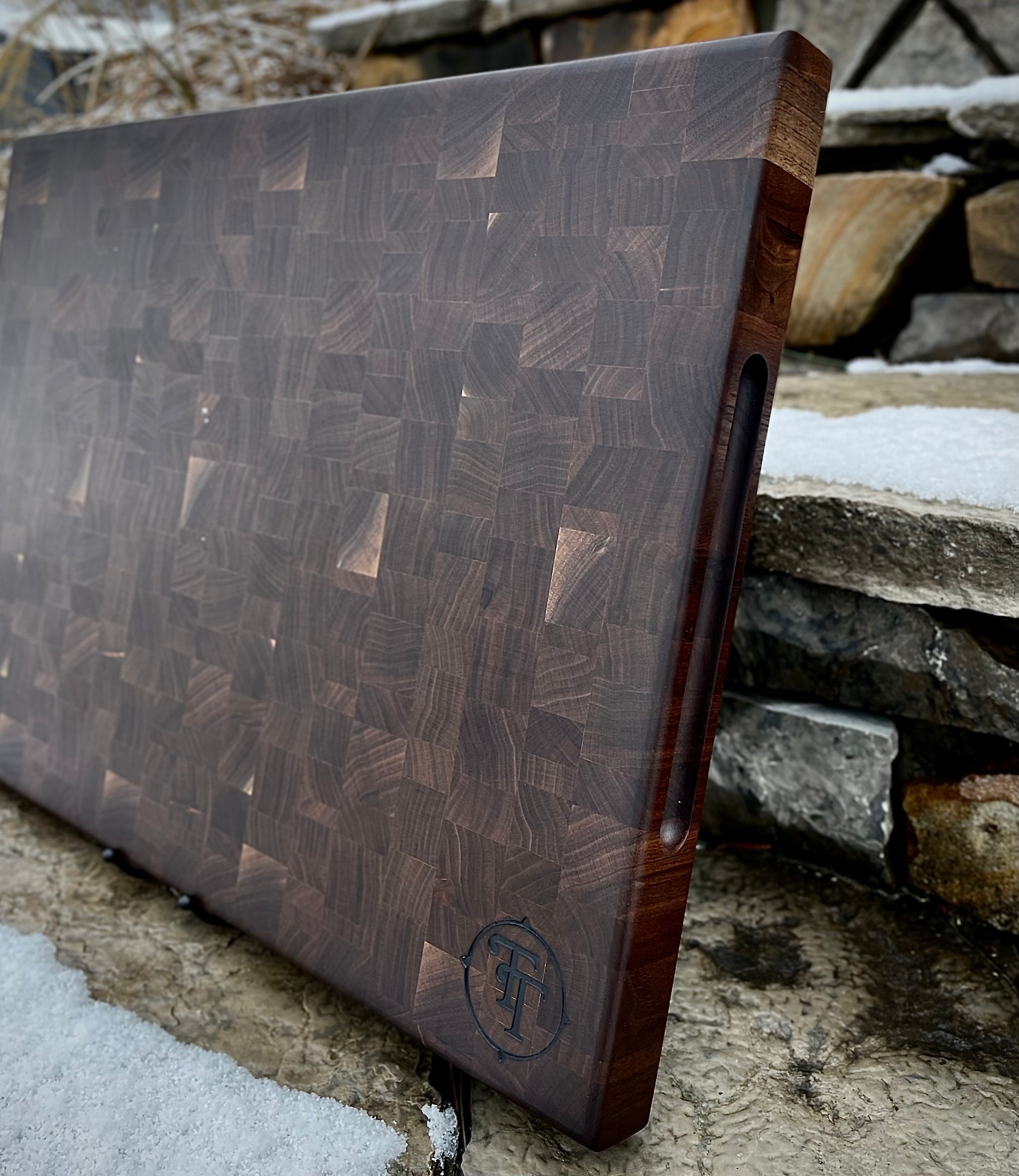 Making a walnut cutting board deals